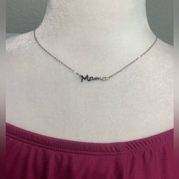 🆕 “Mama” necklace - Picture 5 of 5